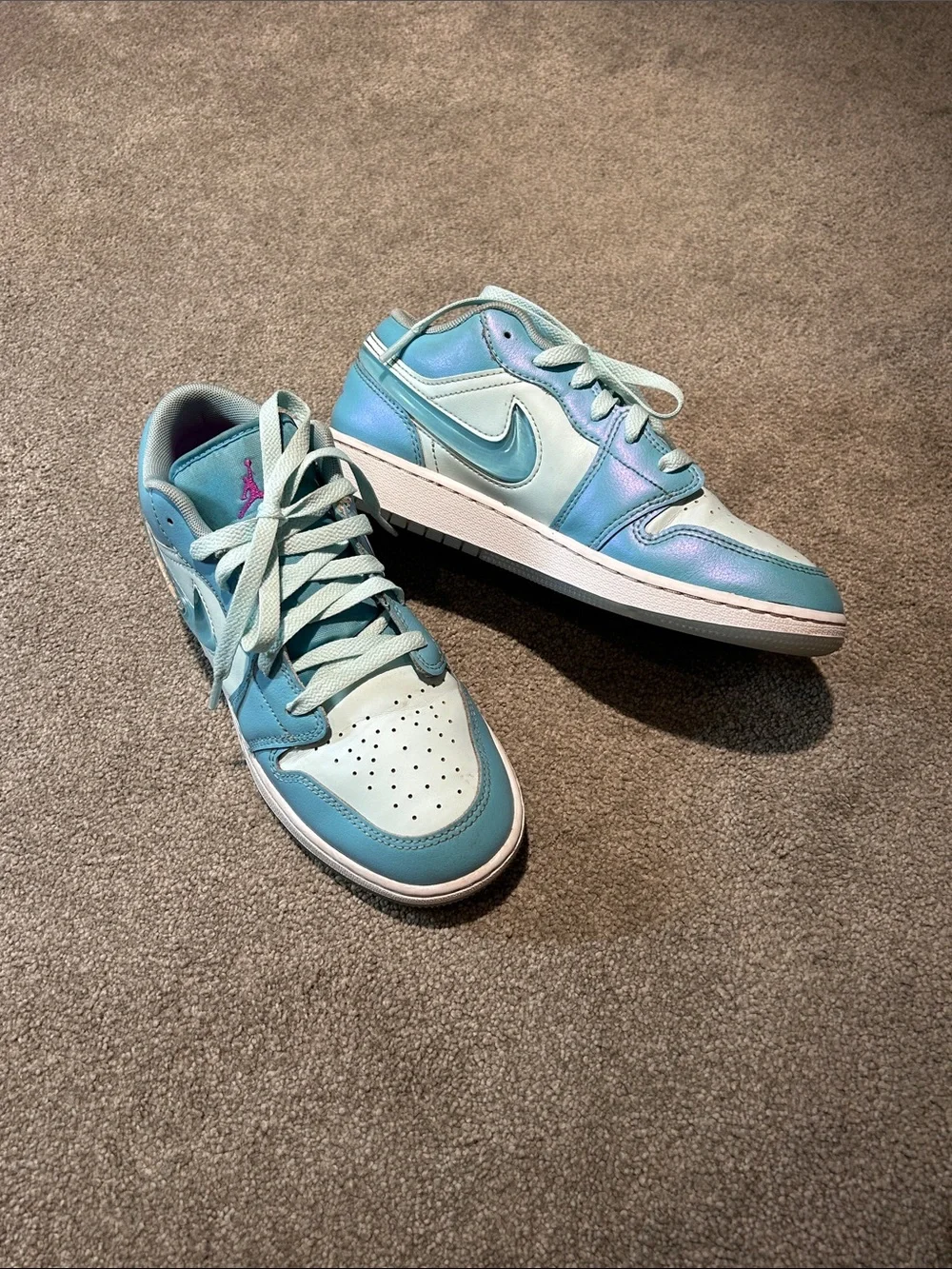 Nike Air Jordan 1 Low SE 'Aquarius Blue'